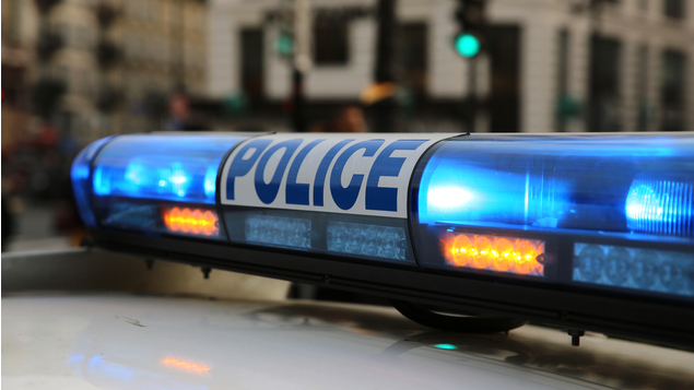 Un homme accusé après des meurtres de droits humains en France