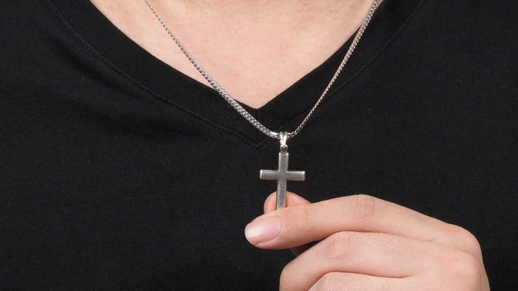 religious necklace tribunal