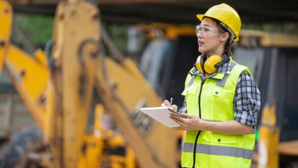 Female construction worker PPE