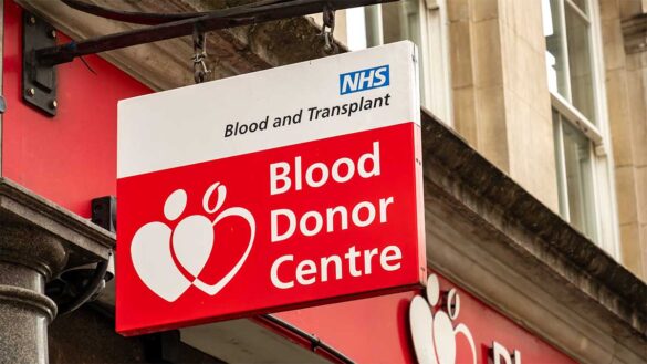 A sign foran NHS Blood and Transplant blood donor centre