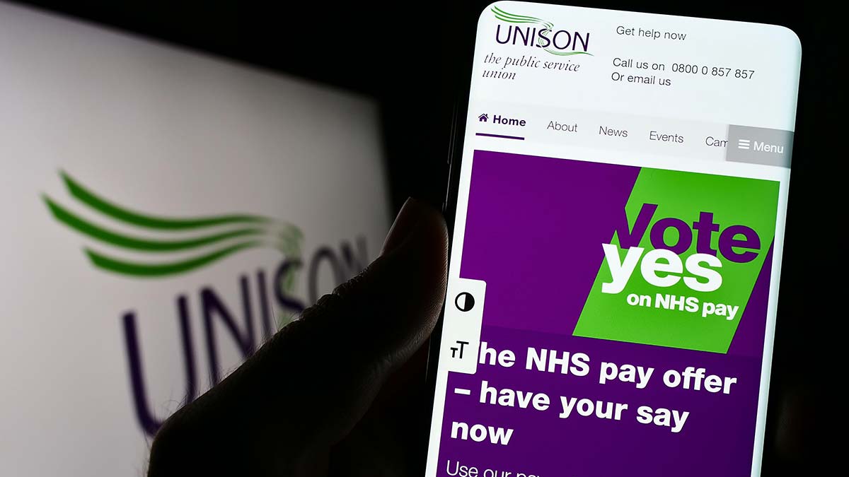 unison-accepts-nhs-pay-deal-in-england-translogistics