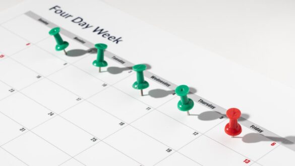 calendar showing four day week