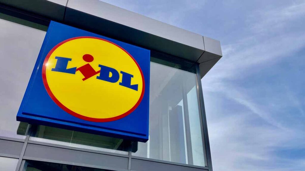 Lidl sexual harassment prevention agreement with EHRC: Photo shows Lidl signage.